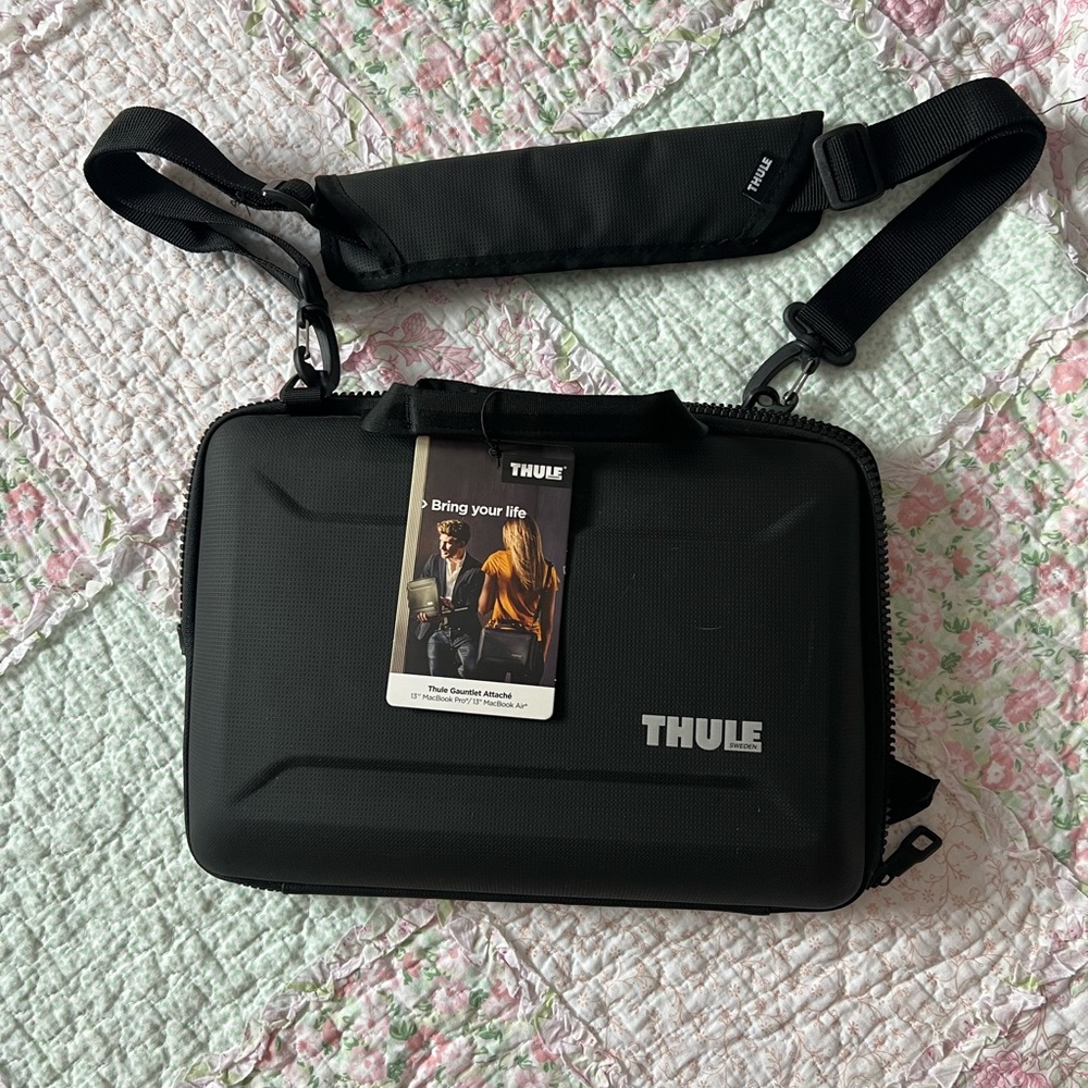 Thule Sweden 13” MacBook Pro/Air Case (New with Tags)